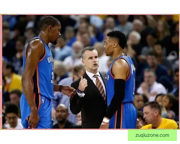 多诺万成接盘北卡罗莱纳大学男篮主帅 史蒂文斯主动放弃竞争